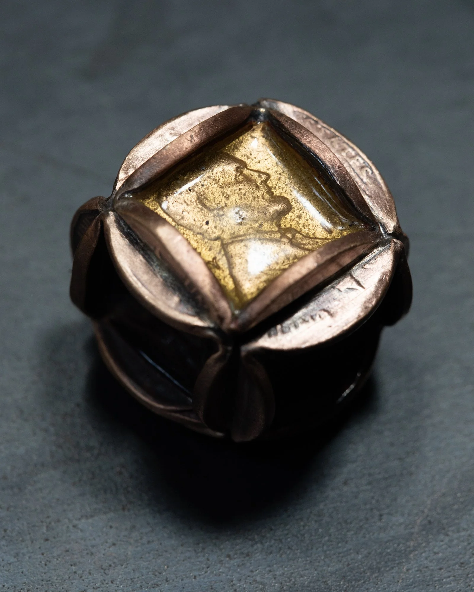 RubiksBox_1x1_1.jpg