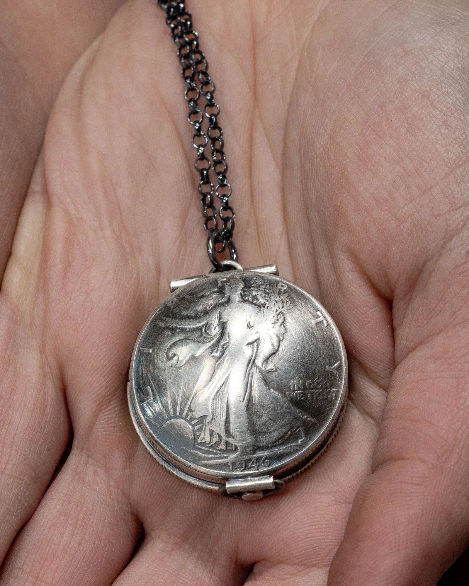WalkingLibertyLocket_3.jpg