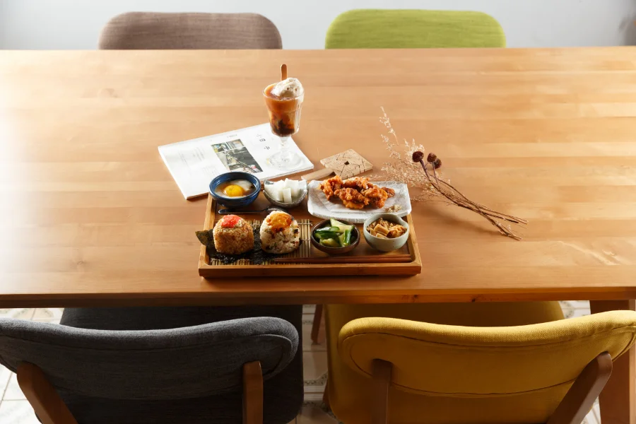 Harmony Dining Set 01.jpg