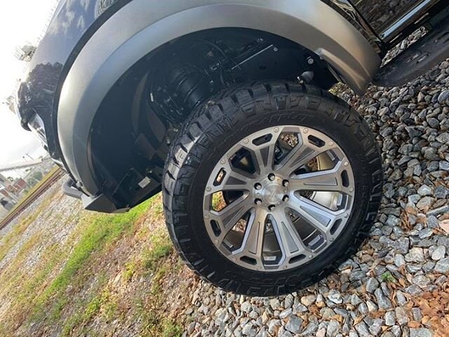 Ford Raptor @asantiwheels off road 22&rdquo;s. Ford tough 👊
.
.
.
.
#fordtruck #ford #raptor #fordraptor #offroad #asantioffroad #asanti #liftedtruck #customraptor #bigtruck #maimicars #carpics #trucksofinstagram #satreatments #fortlauderdalecars