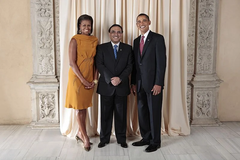 800px-Asif_Ali_Zardari_with_Obamas.jpg
