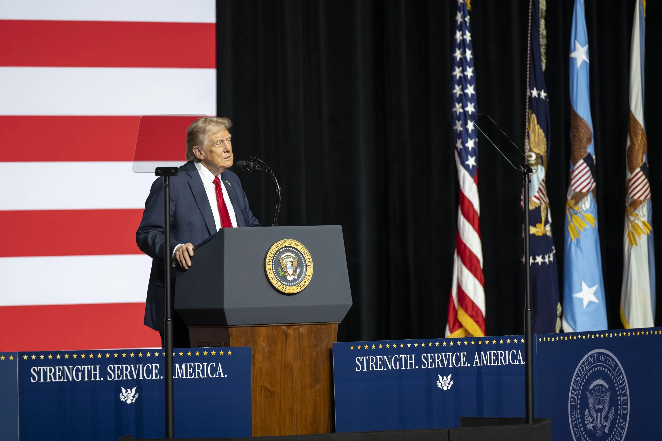 Unscripted: Even LLMs Think Trump’s Speeches are Strange