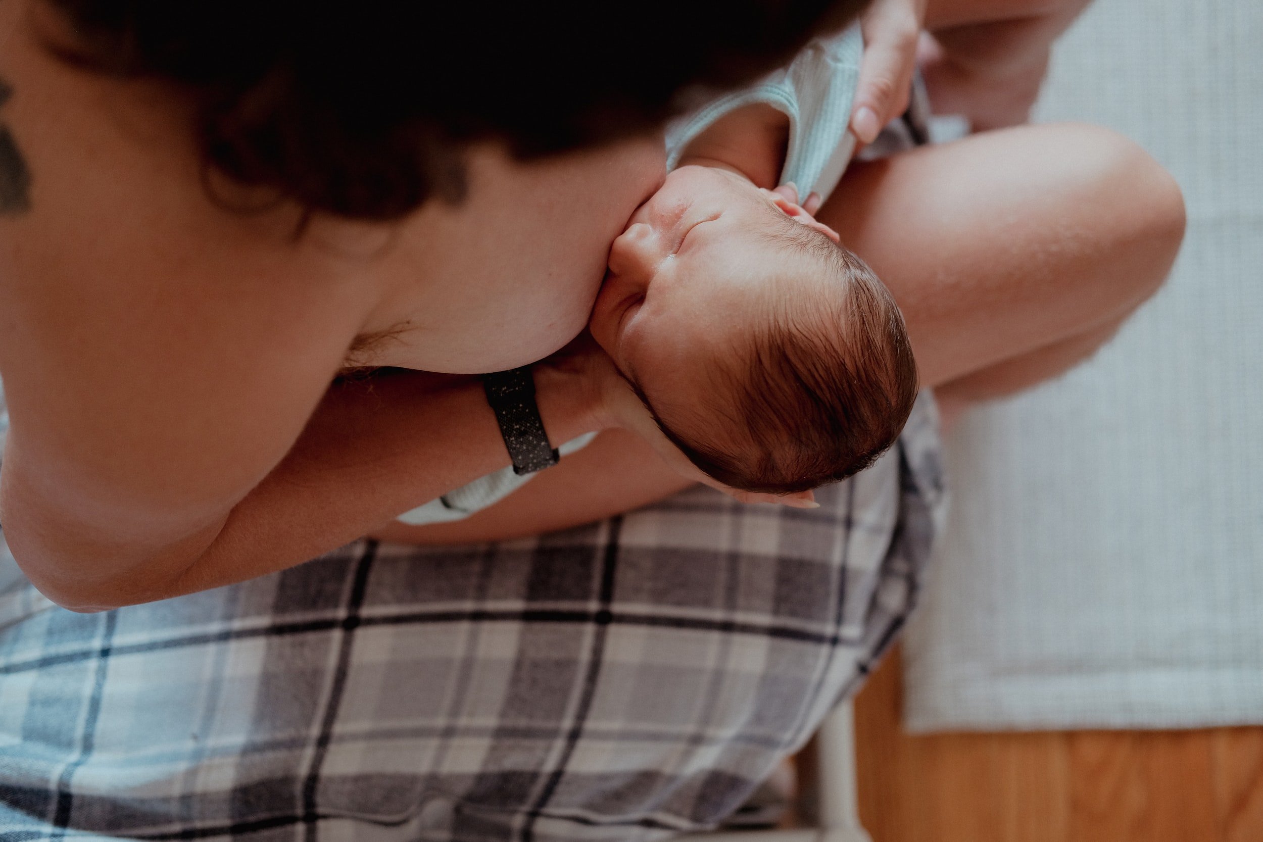 HOME POSTPARTUM CARE: LETS TALK BREASTFEEDING