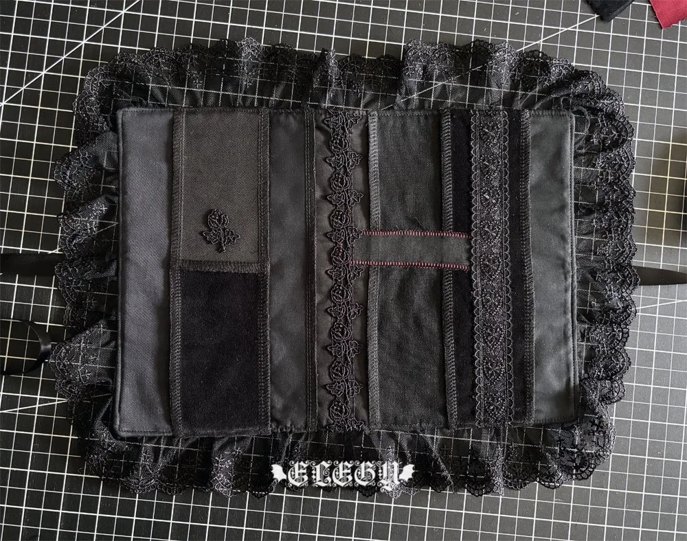 a5cover1e.jpg