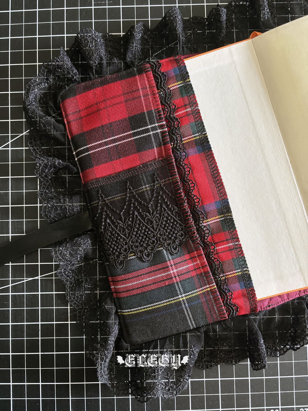 a5cover4f.jpg