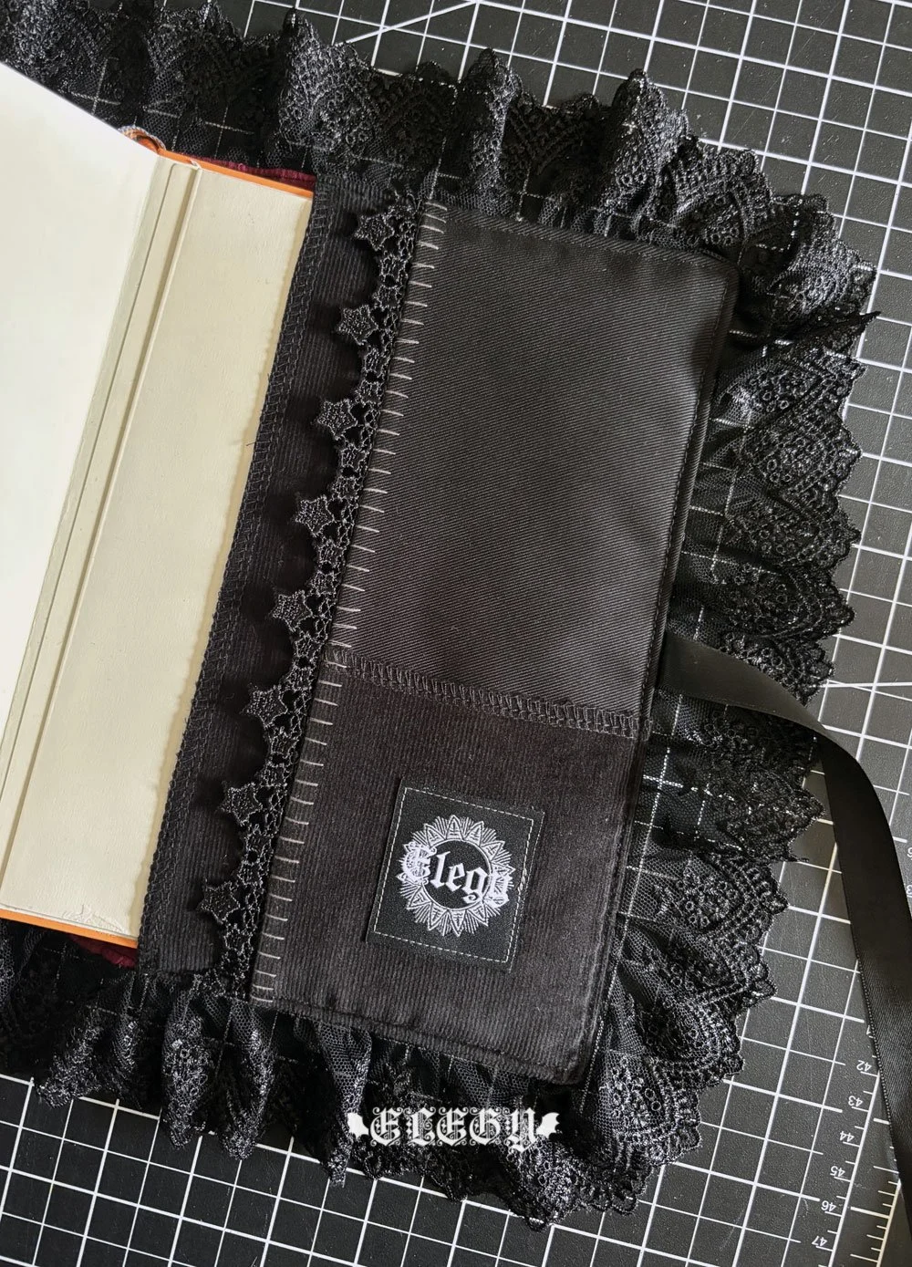 a5cover8h.jpg