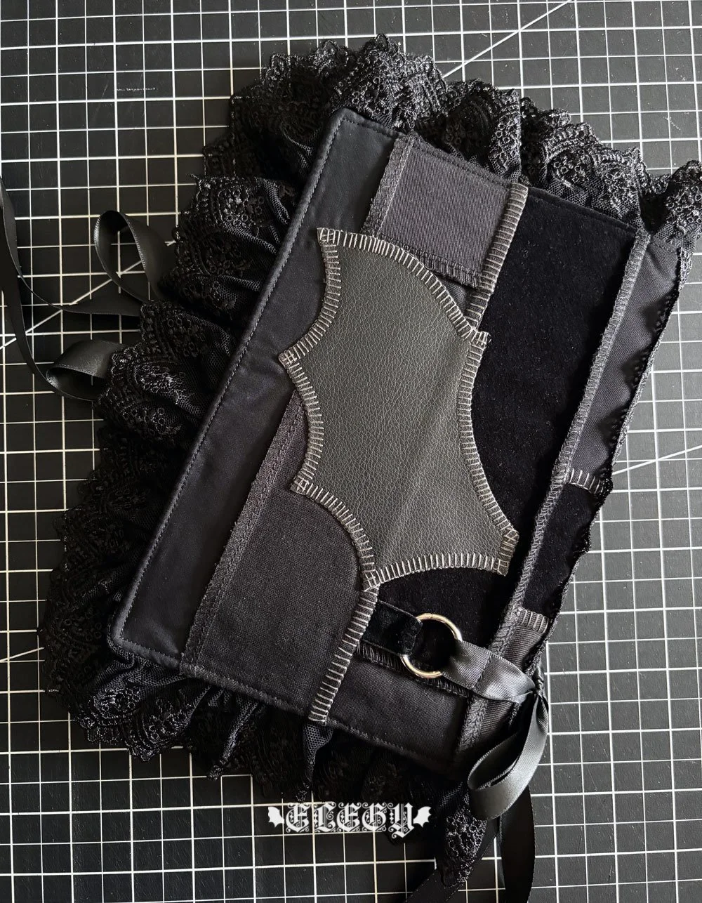 a5cover8b.jpg