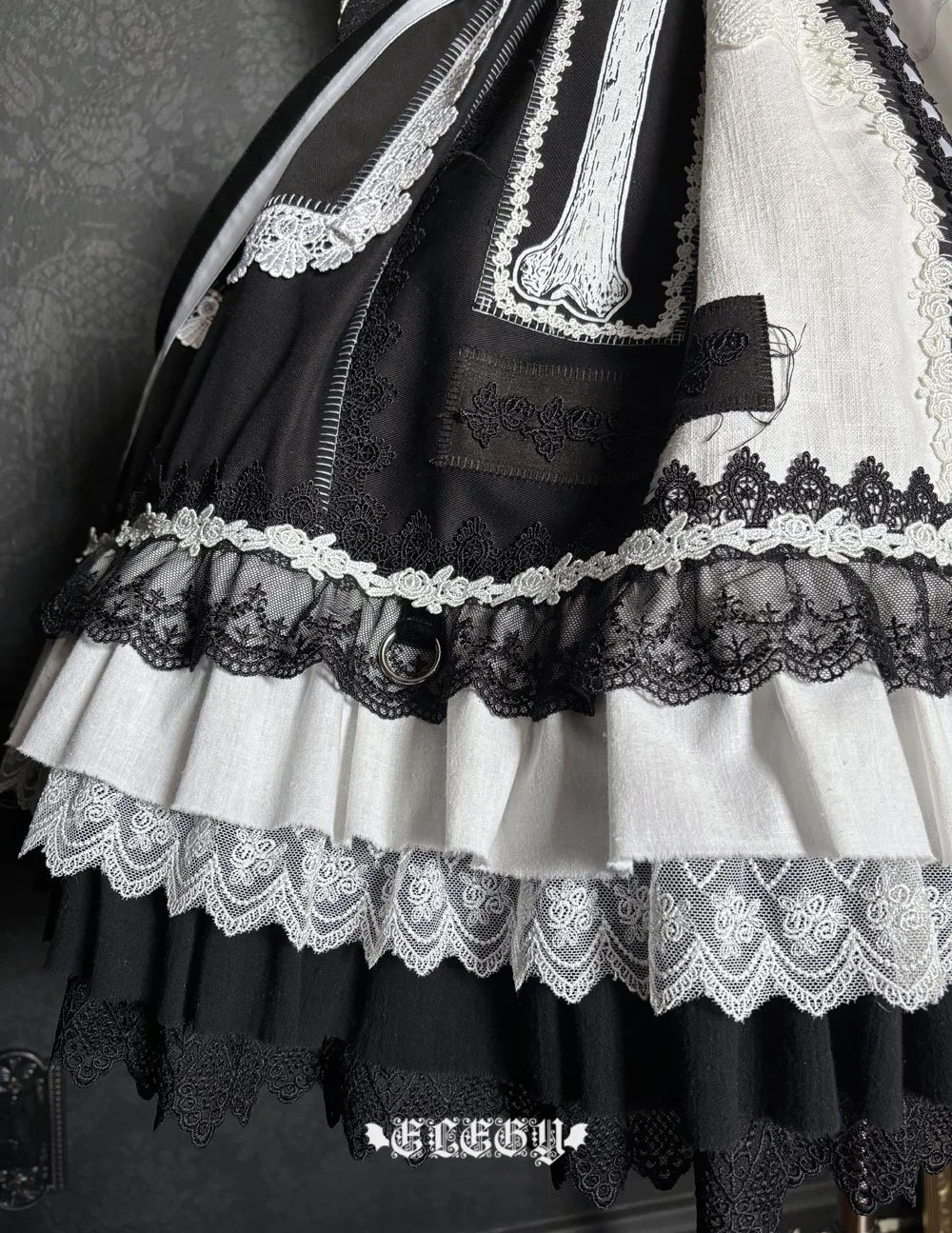garbageskirt010n.jpg
