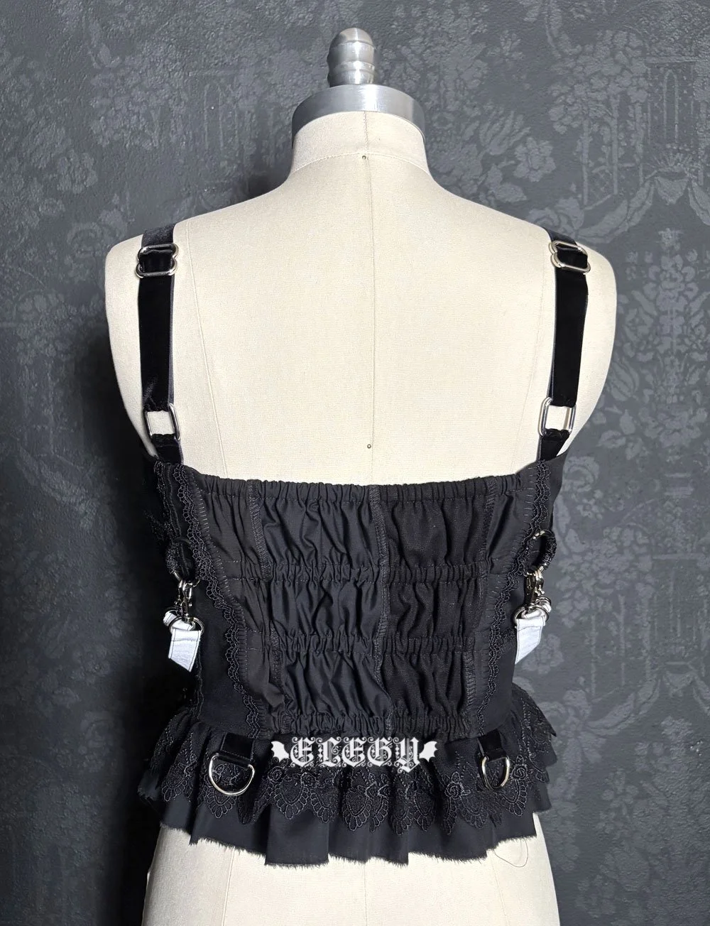 garbagebustier007m.jpg