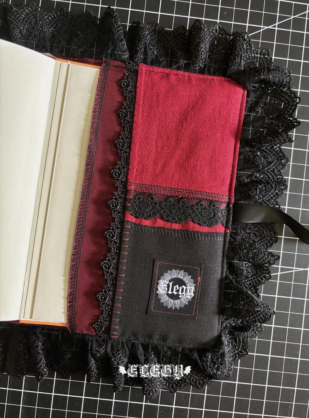 a5cover6g.jpg
