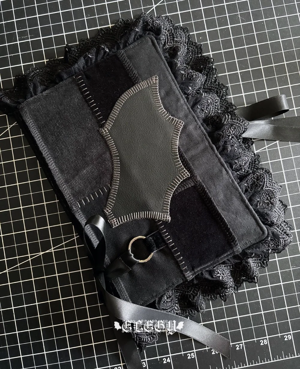 a5cover7a.jpg