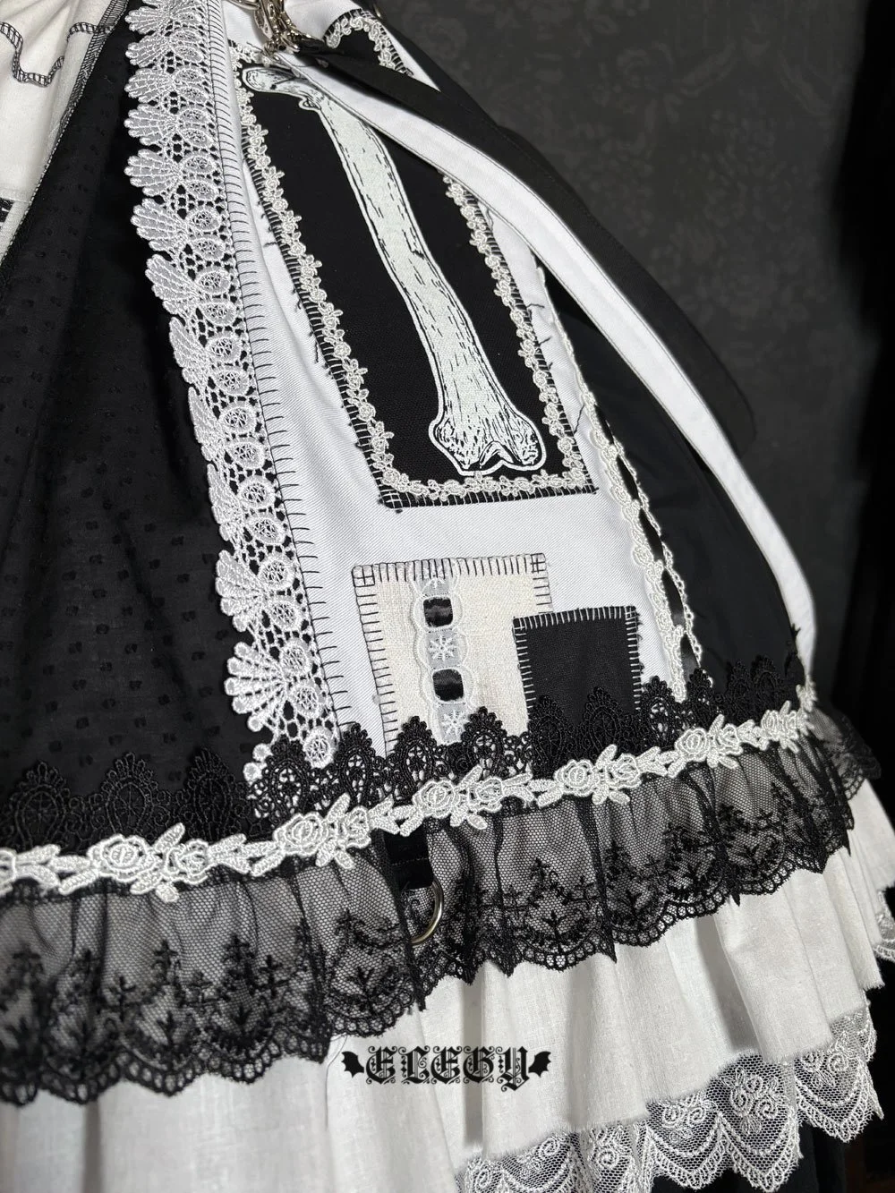 garbageskirt010k.jpg