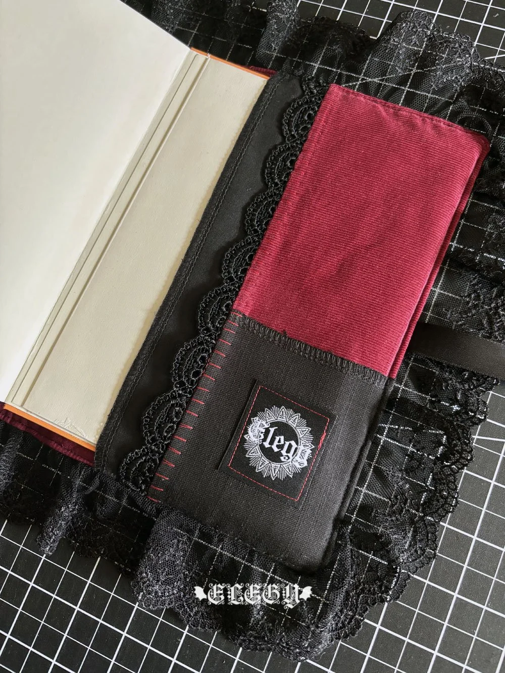 a5cover1l.jpg