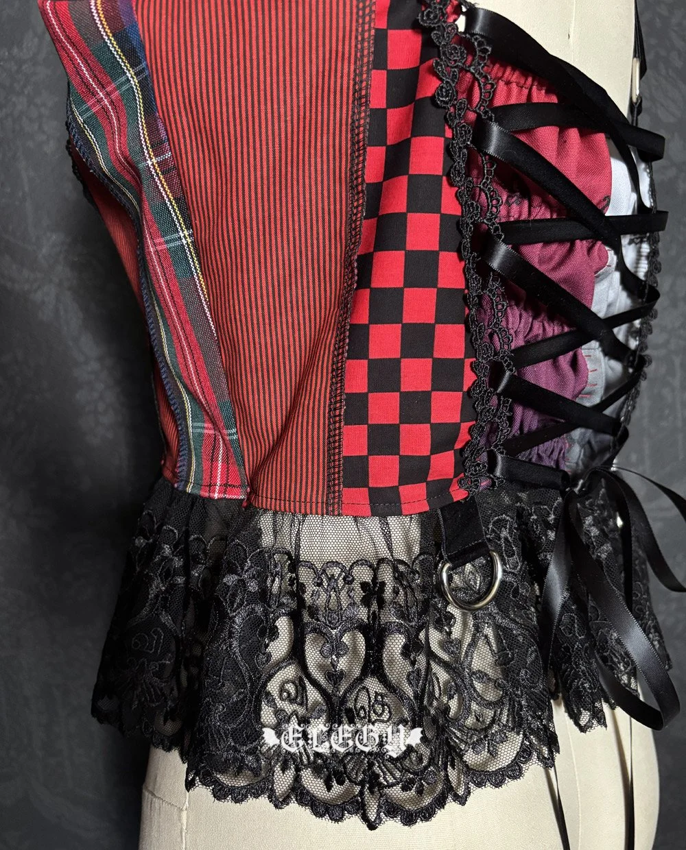 puvithelbustier001j.jpg