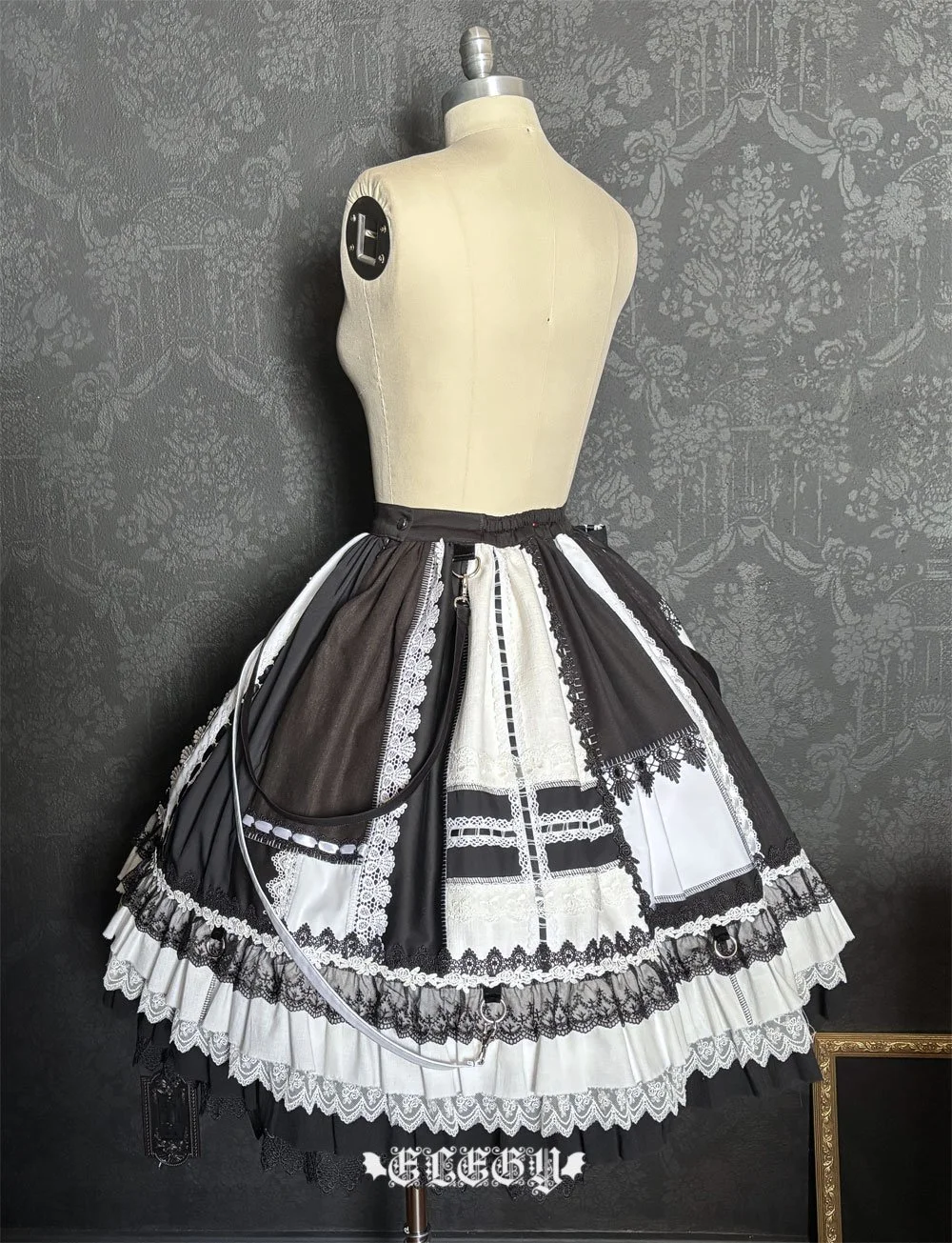 garbageskirt010d.jpg