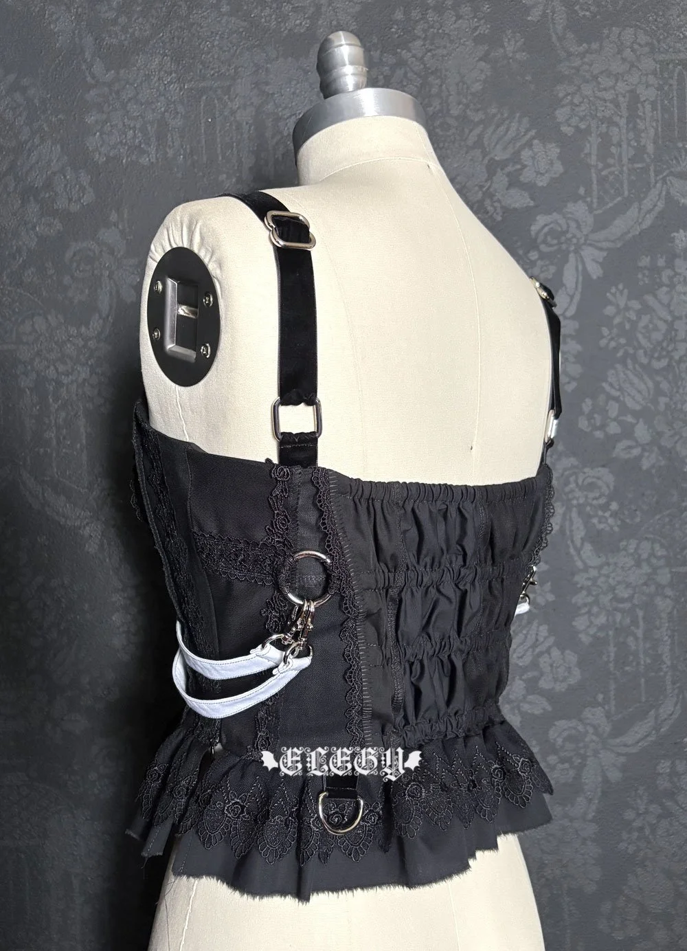 garbagebustier007l.jpg