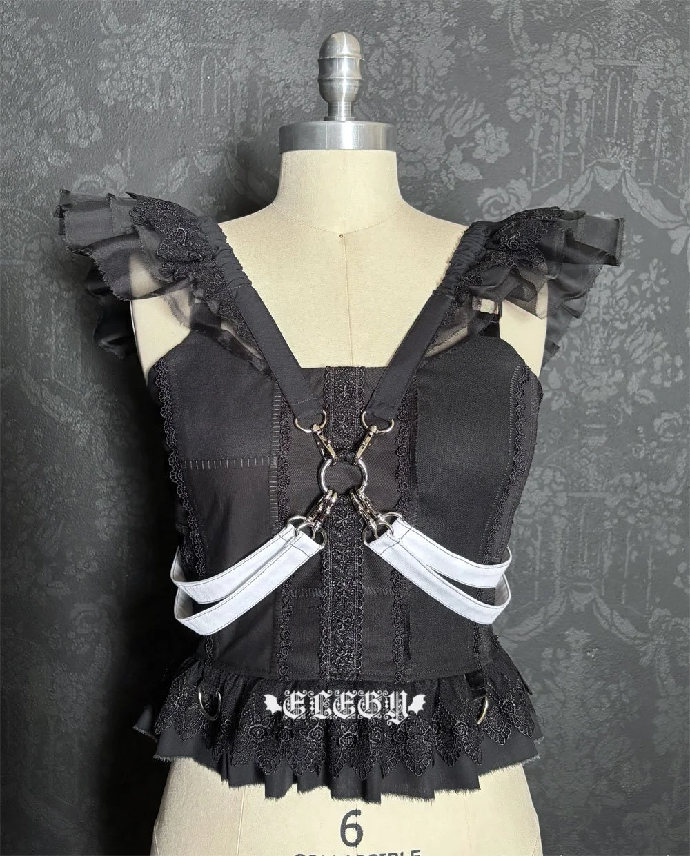garbagebustier007a.jpg