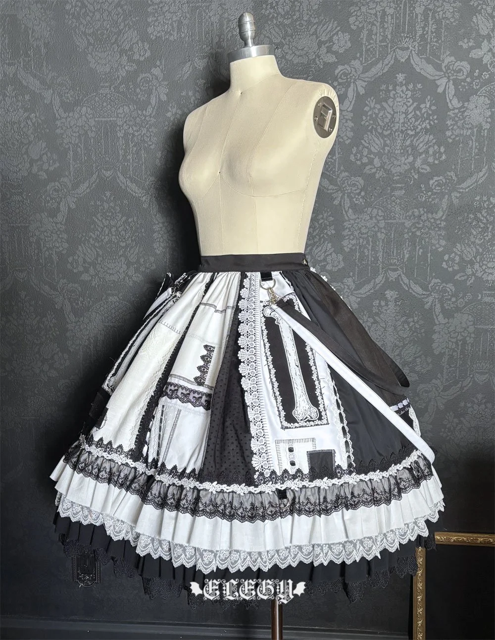 garbageskirt010b.jpg
