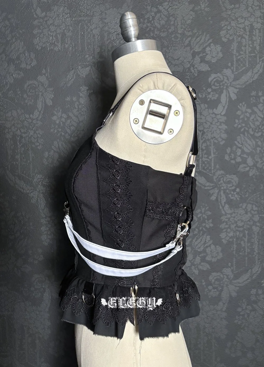 garbagebustier007k.jpg