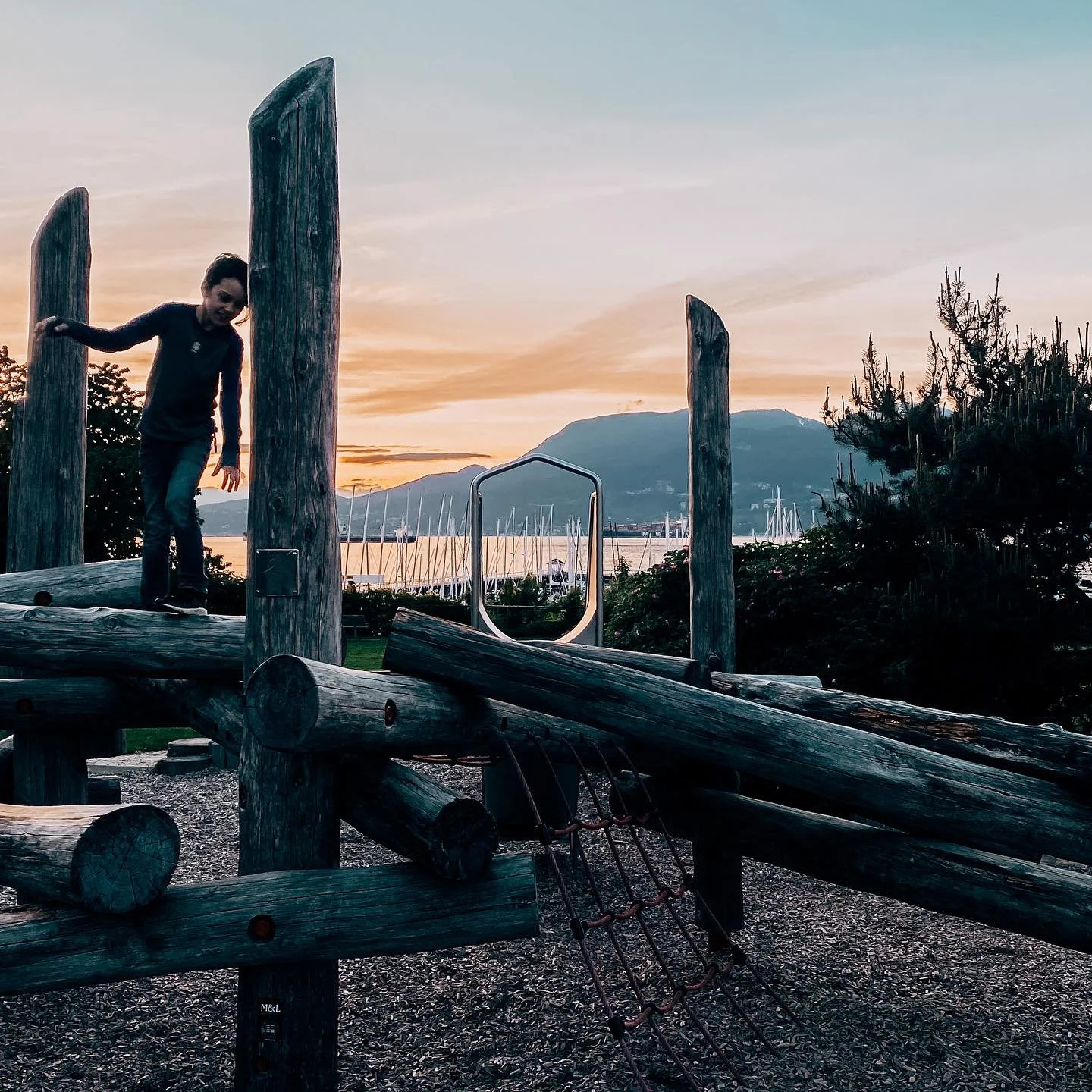 Wooden! Playgrounds! So many had to be removed in the 1990s/2000s because they had been treated with arsenic. I think it was heartbreaking for many people but the loss of a play space is not a loss we talk about much. @kevmhealy once made a bunch of 