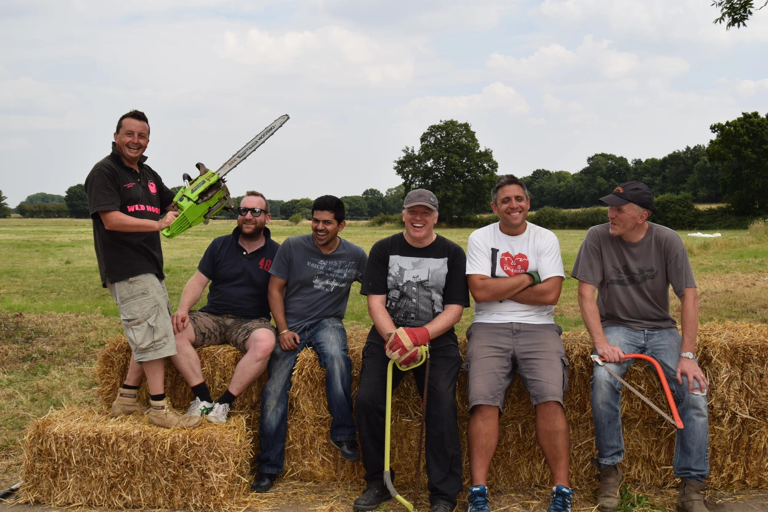 Intrepid IT team from Lloyds bank cleans up the Forest Garden