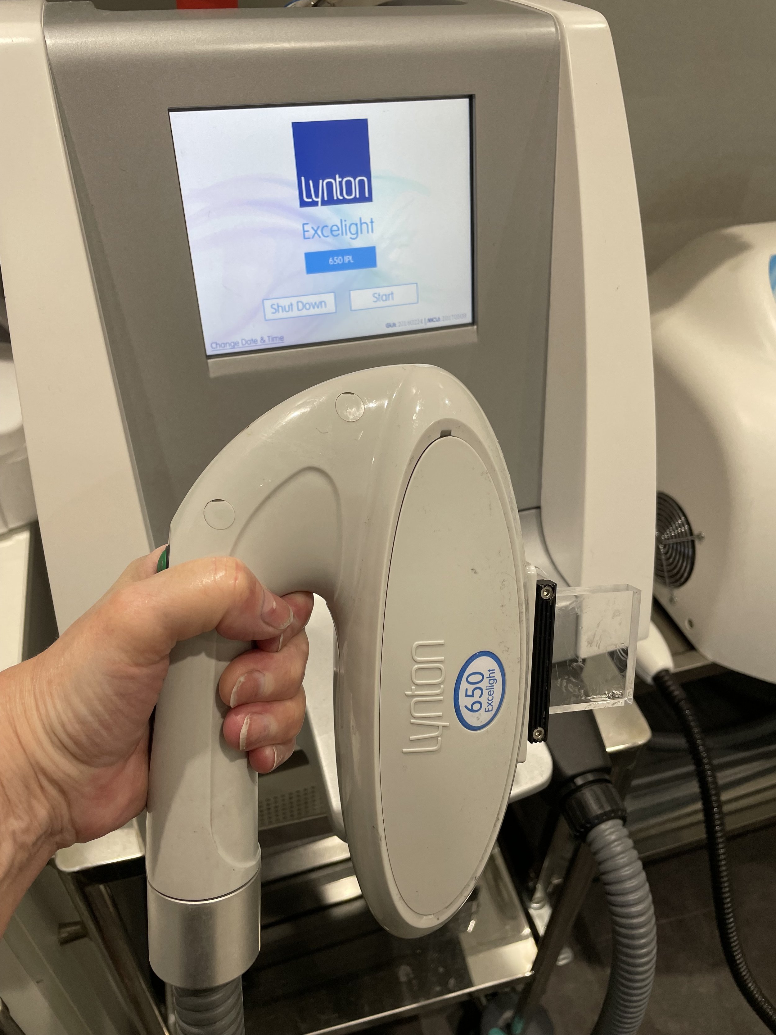 LYNTON medical grade laser for permanent hair removal