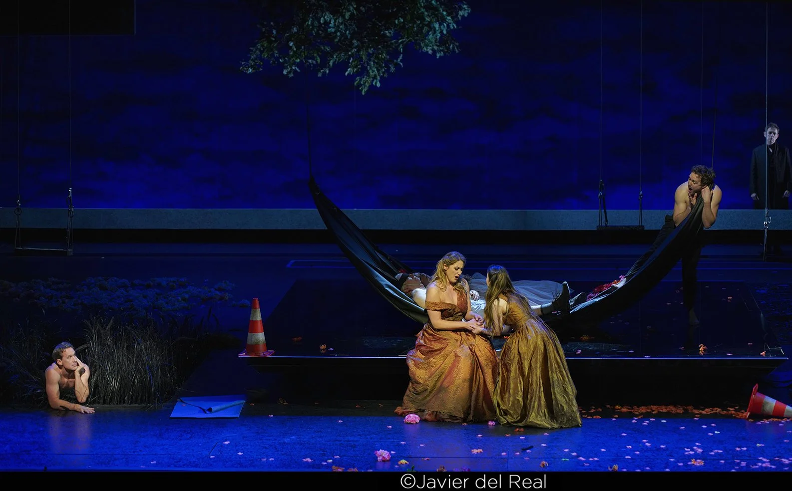 Helena, "A Midsummer Night's Dream": Teatro Real