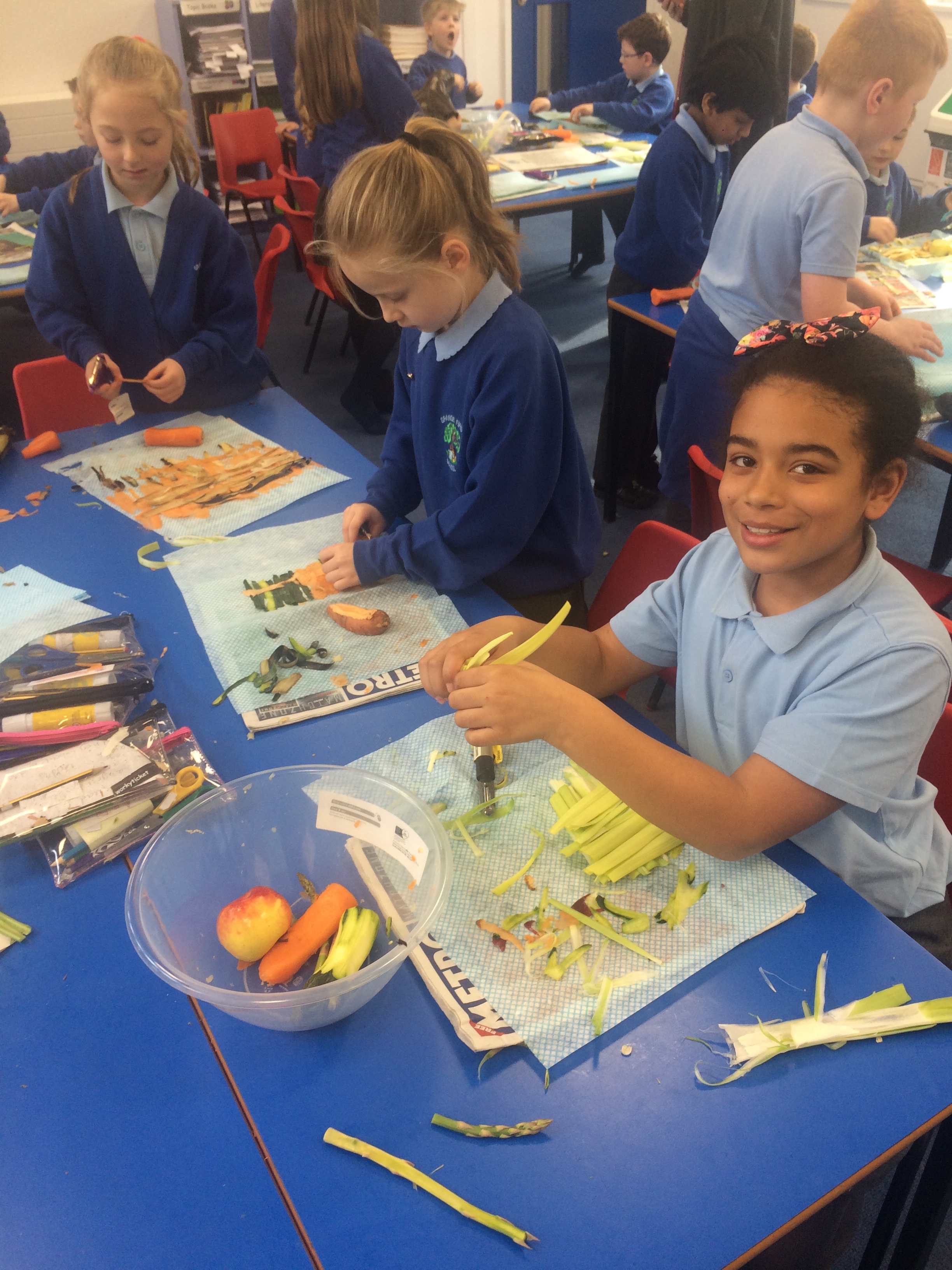 Making vegetable paper the ancient Egyptian way