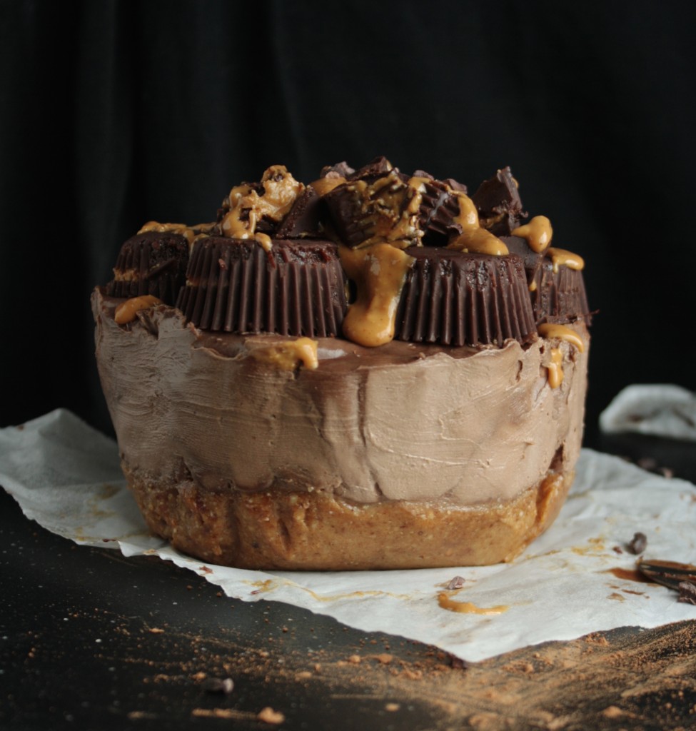 Gluten Free Vegan Peanut Butter Cheesecake