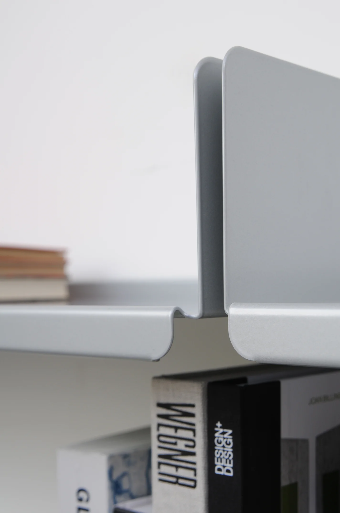 Dieter_Rams_606_Regalsystem_Moebel-Perdu_Vitsoe_Metall_13.jpg
