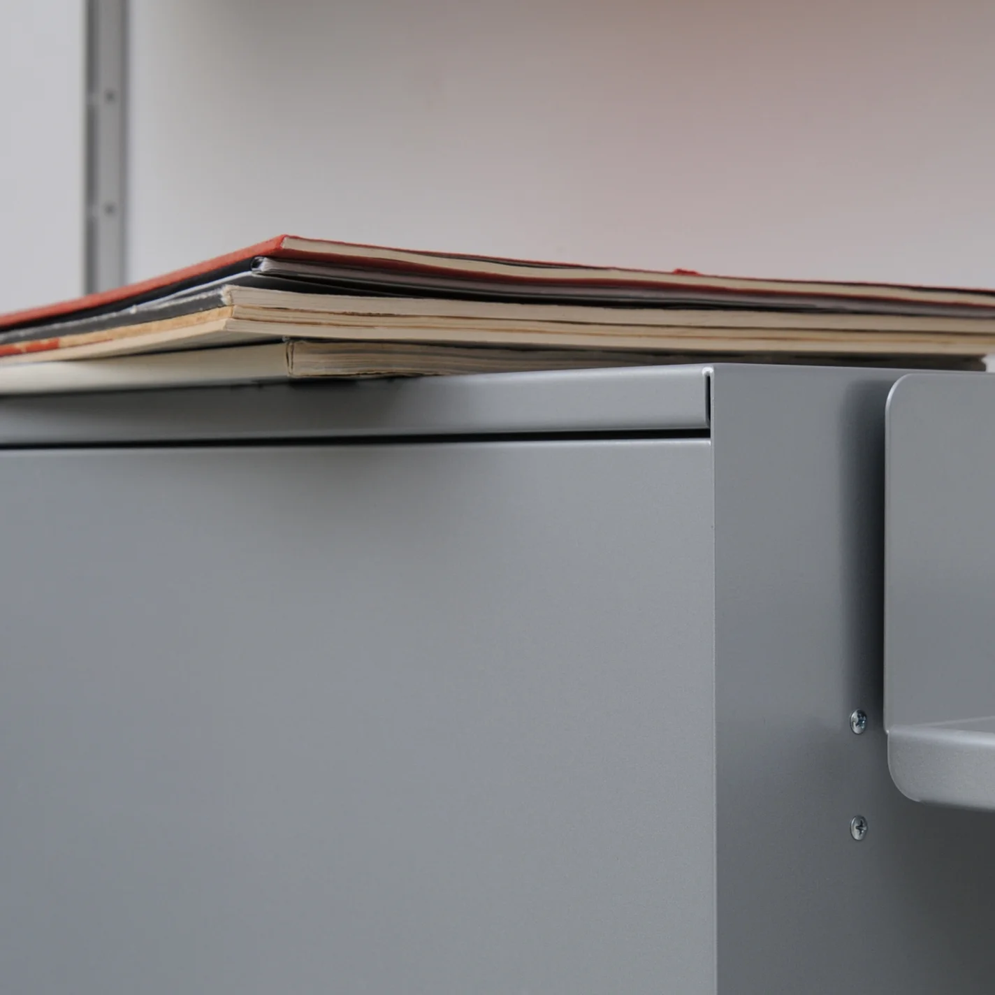 Dieter_Rams_606_Regalsystem_Moebel-Perdu_Vitsoe_Metall_14.jpg
