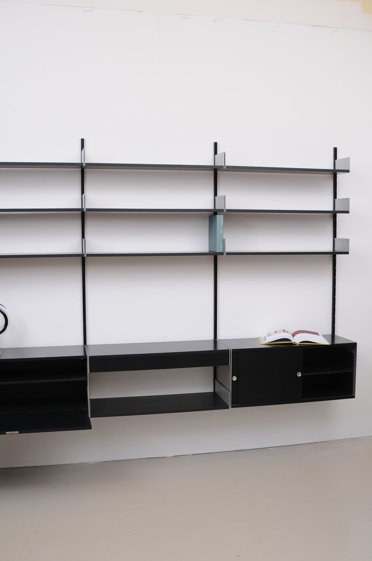 Dieter-Rams-Regalsystem-606-schwarz-Aluminum-siber-Regal-20.JPG