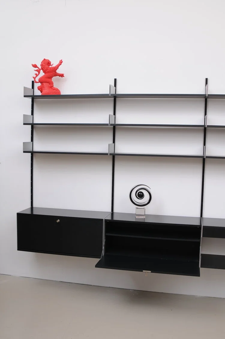 Dieter-Rams-Regalsystem-606-schwarz-Aluminum-siber-Regal-22.JPG