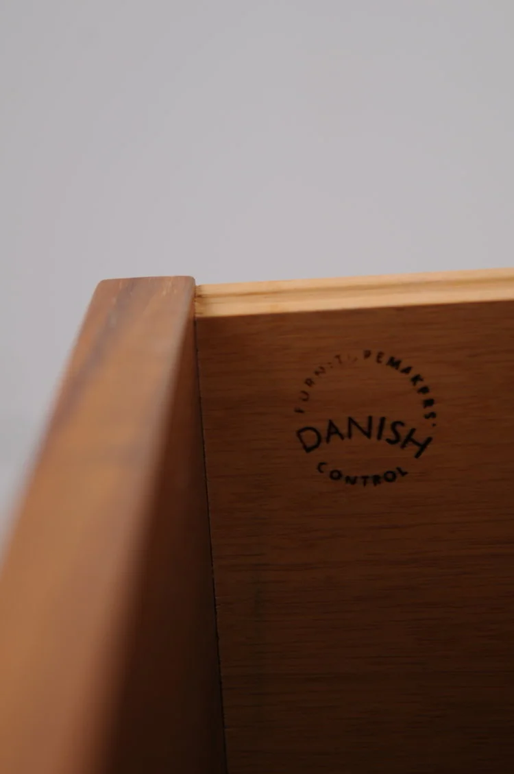 Sekretär-Arne-Wahl-Inversen-Vinde-Möbelfabrik- Teakholz-15.JPG