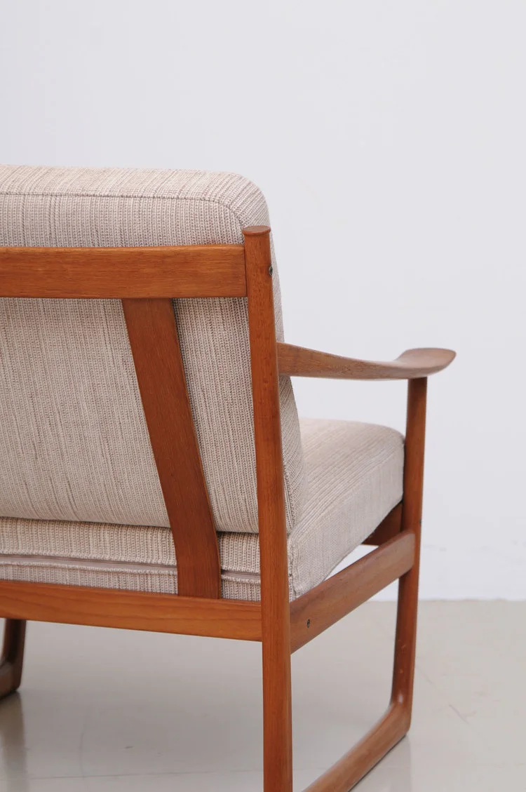 Peter-Hvidt-Orla-Mølgaard-France-Son-FD130-Sessel-Teak-7.jpg