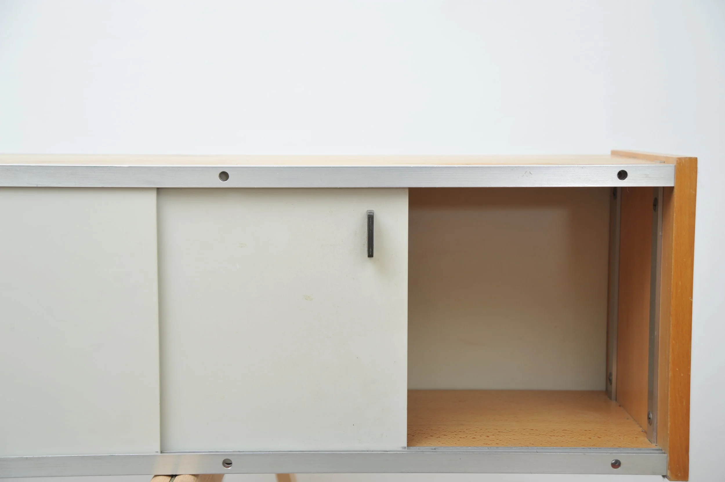 Dieter-Rams-Otto-Zapf-Alu-Regal-RZ57-3.JPG