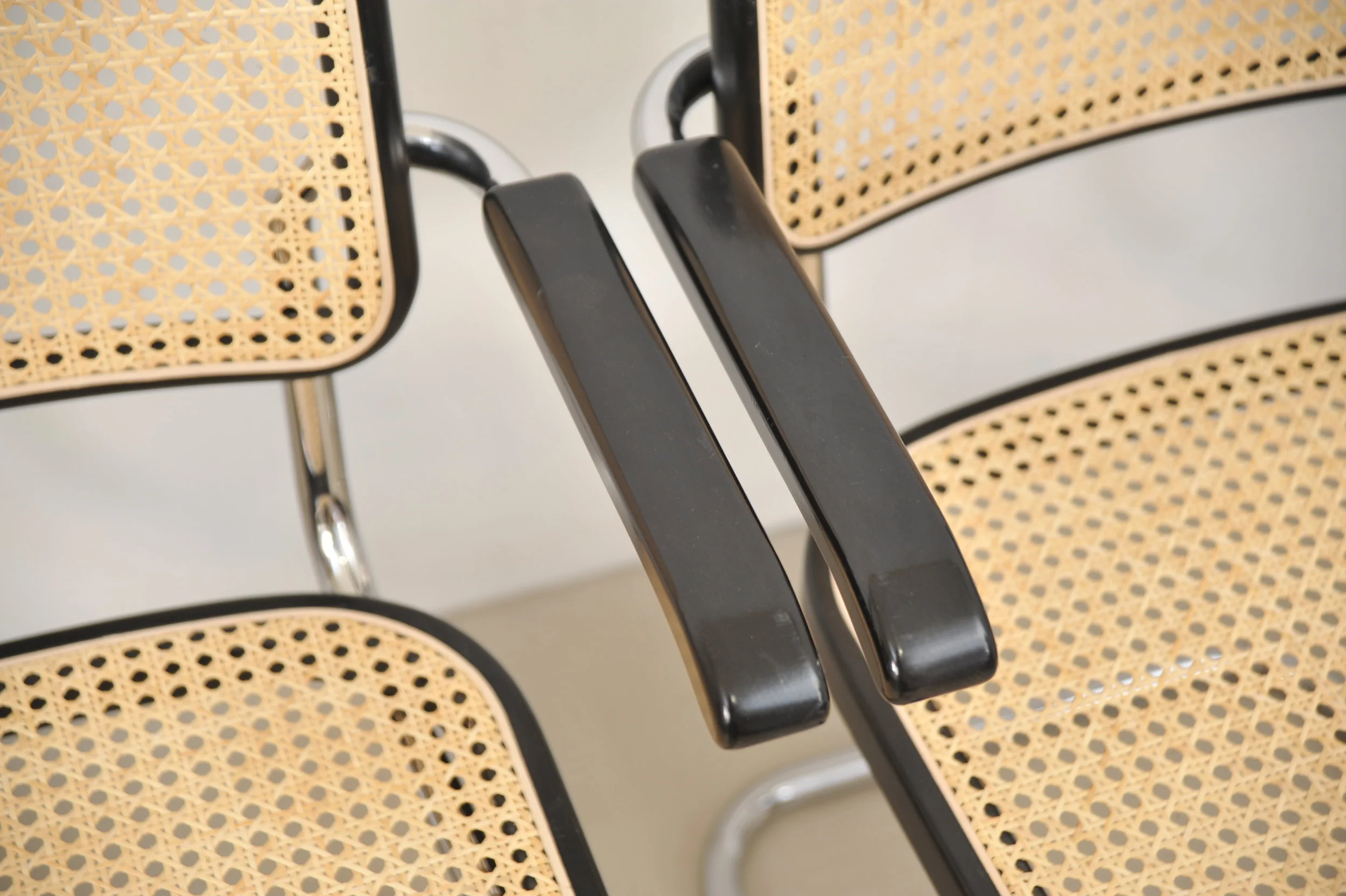 Thonet-S64-Freischwinger-Marcel-Breuer-3.JPG