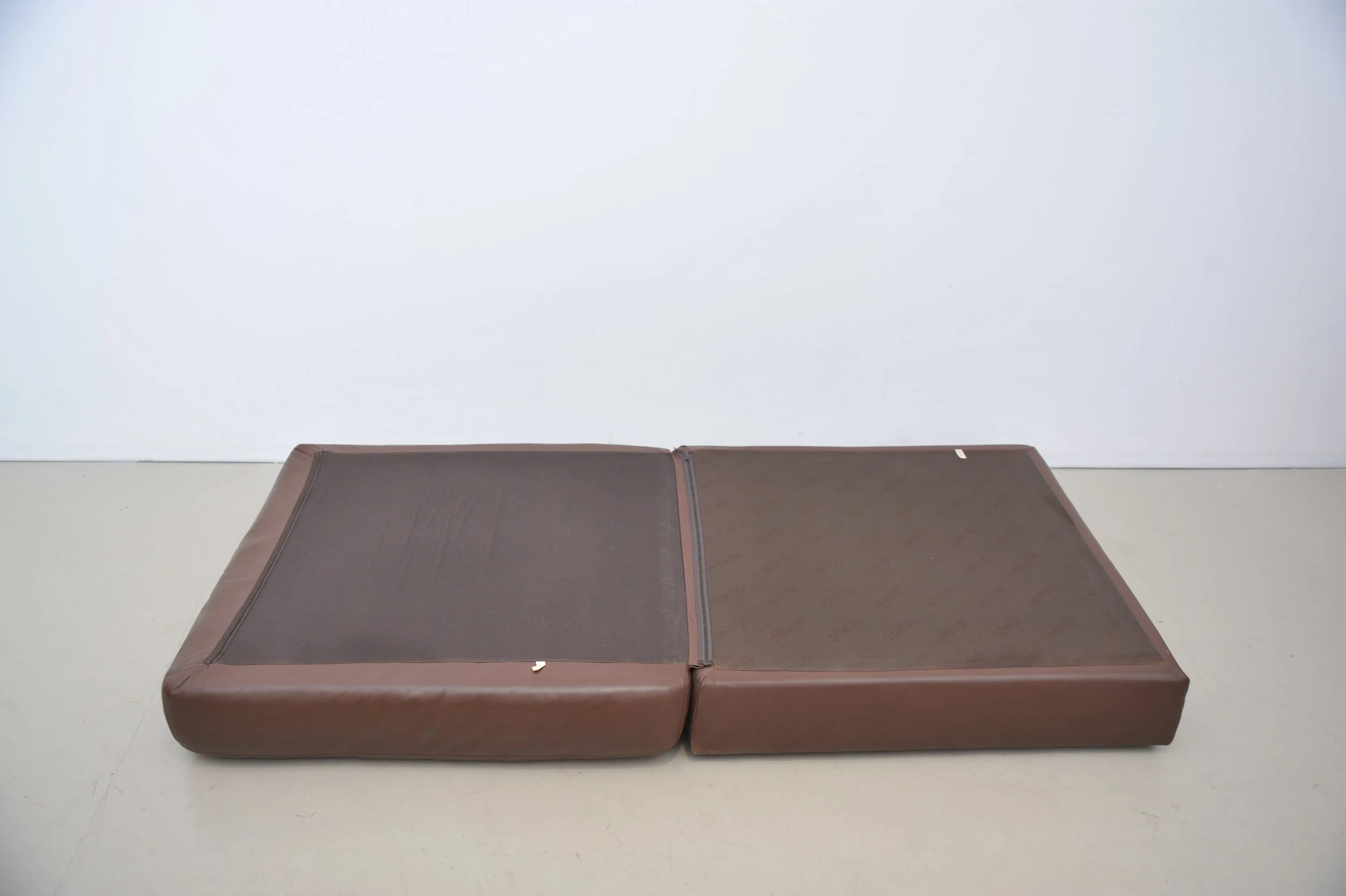 desede-ds76-hocker-sofa-leder-de-sede-4.JPG