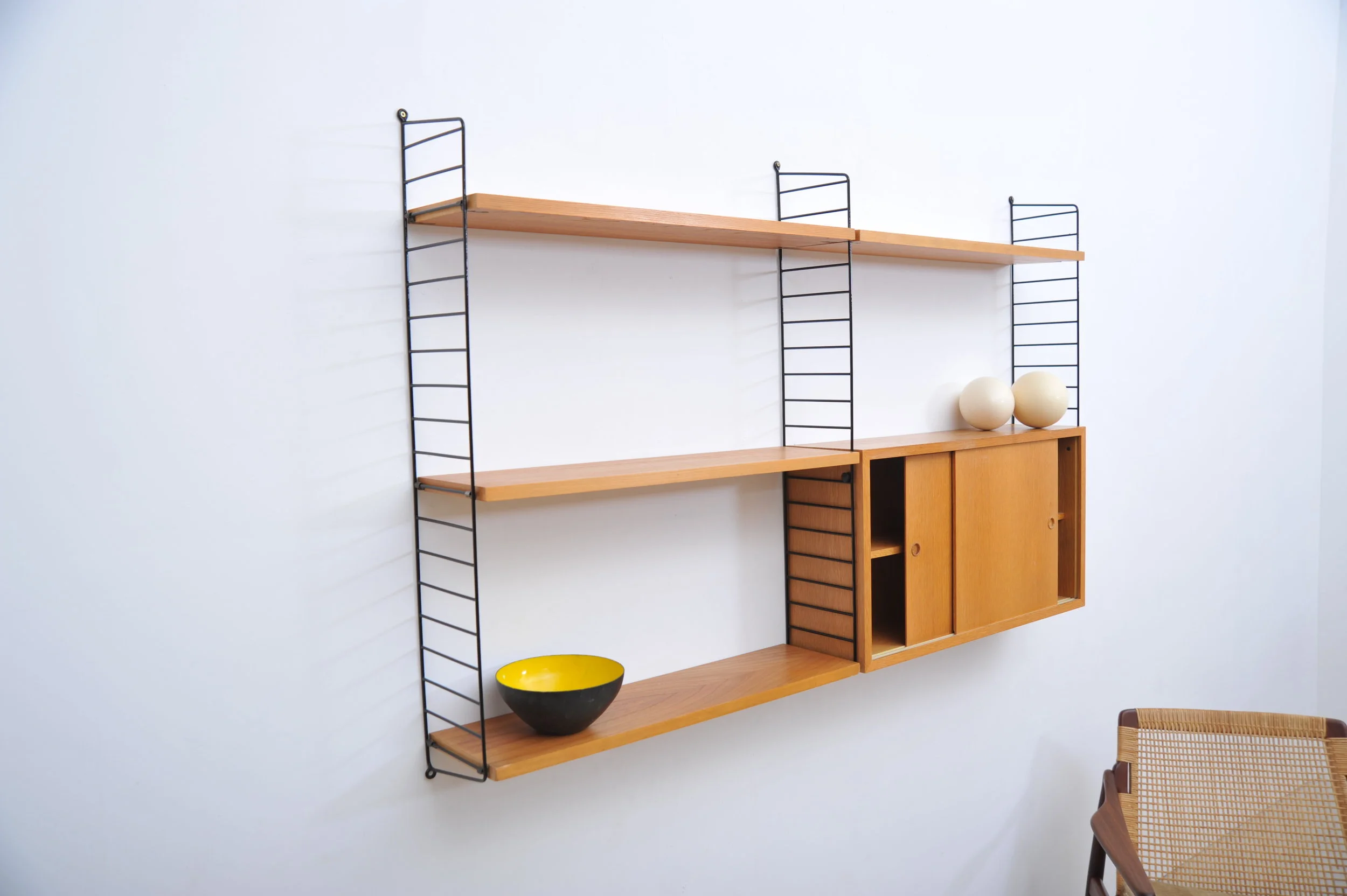 Regalsystem-Kajsa-Nisse-Strinning-String-midcentury-wandregal-leitern-22.JPG