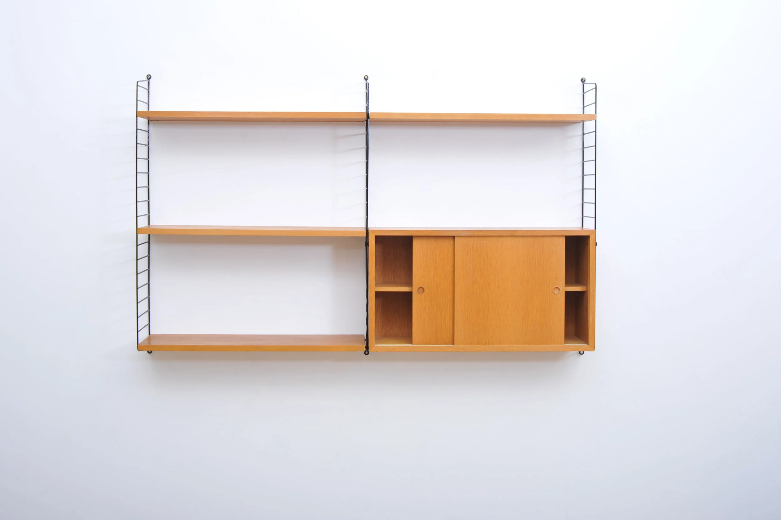 Regalsystem-Kajsa-Nisse-Strinning-String-midcentury-wandregal-leitern-25.JPG