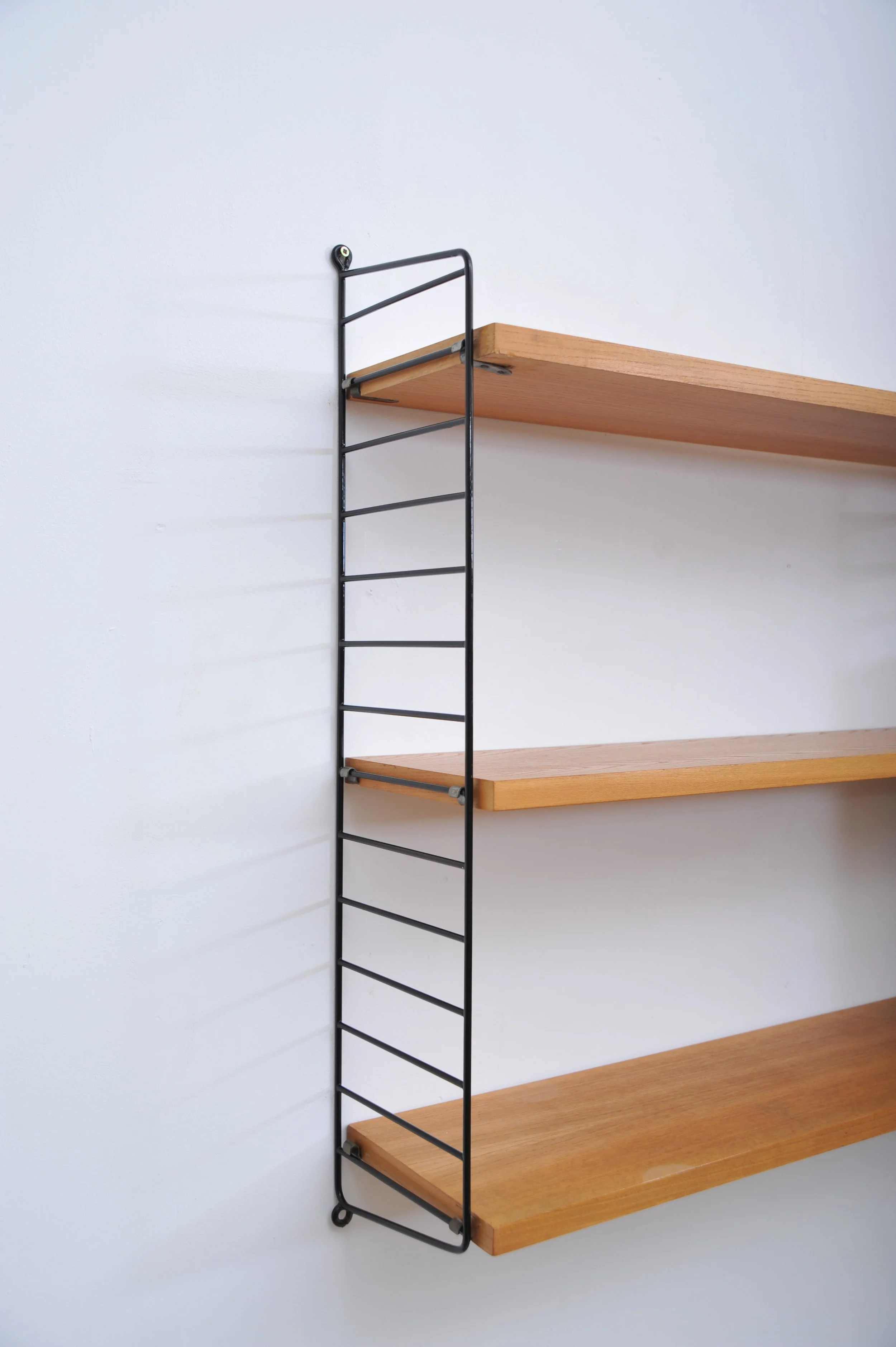 Regalsystem-Kajsa-Nisse-Strinning-String-midcentury-wandregal-leitern-33.JPG