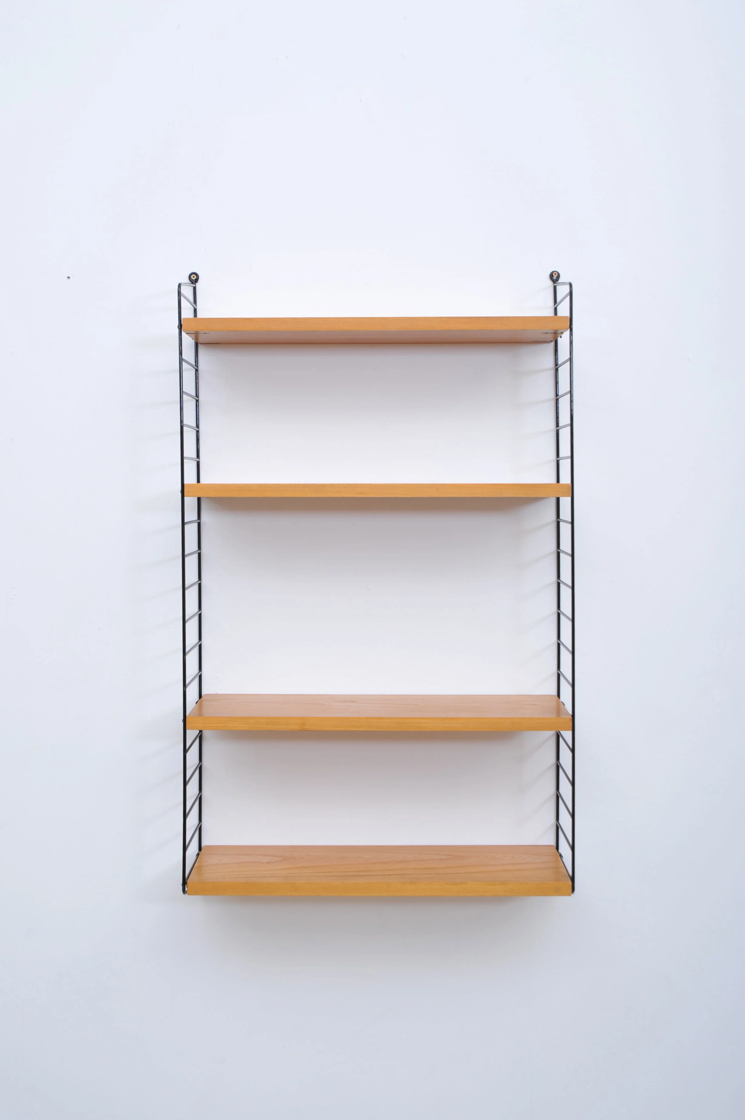 Regalsystem-Kajsa-Nisse-Strinning-String-midcentury-wandregal-leitern-41.JPG