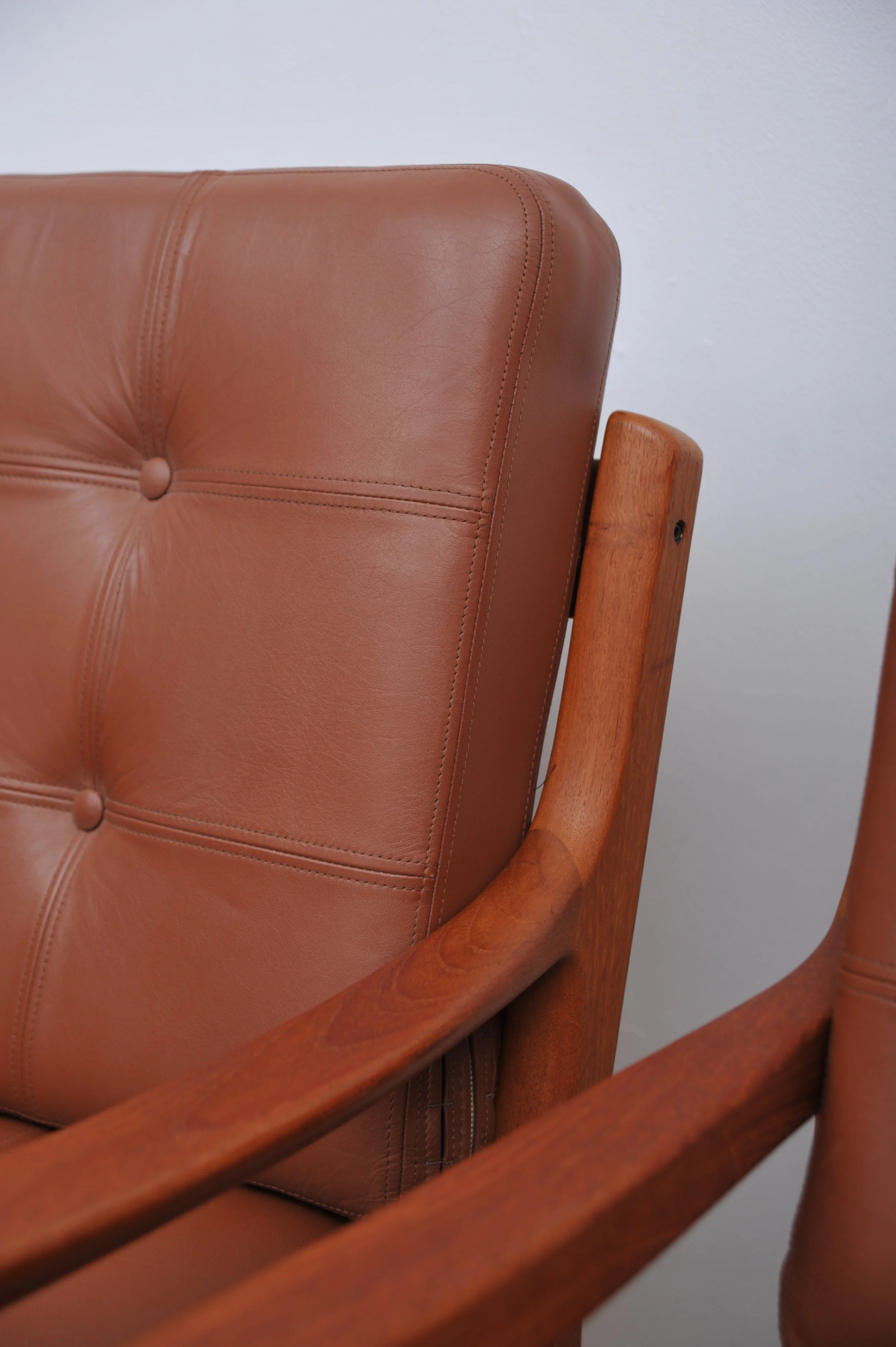 Ole-Wanscher-Senator-Sessel-Cado-France-Son-Leder-Modell-166-21.JPG