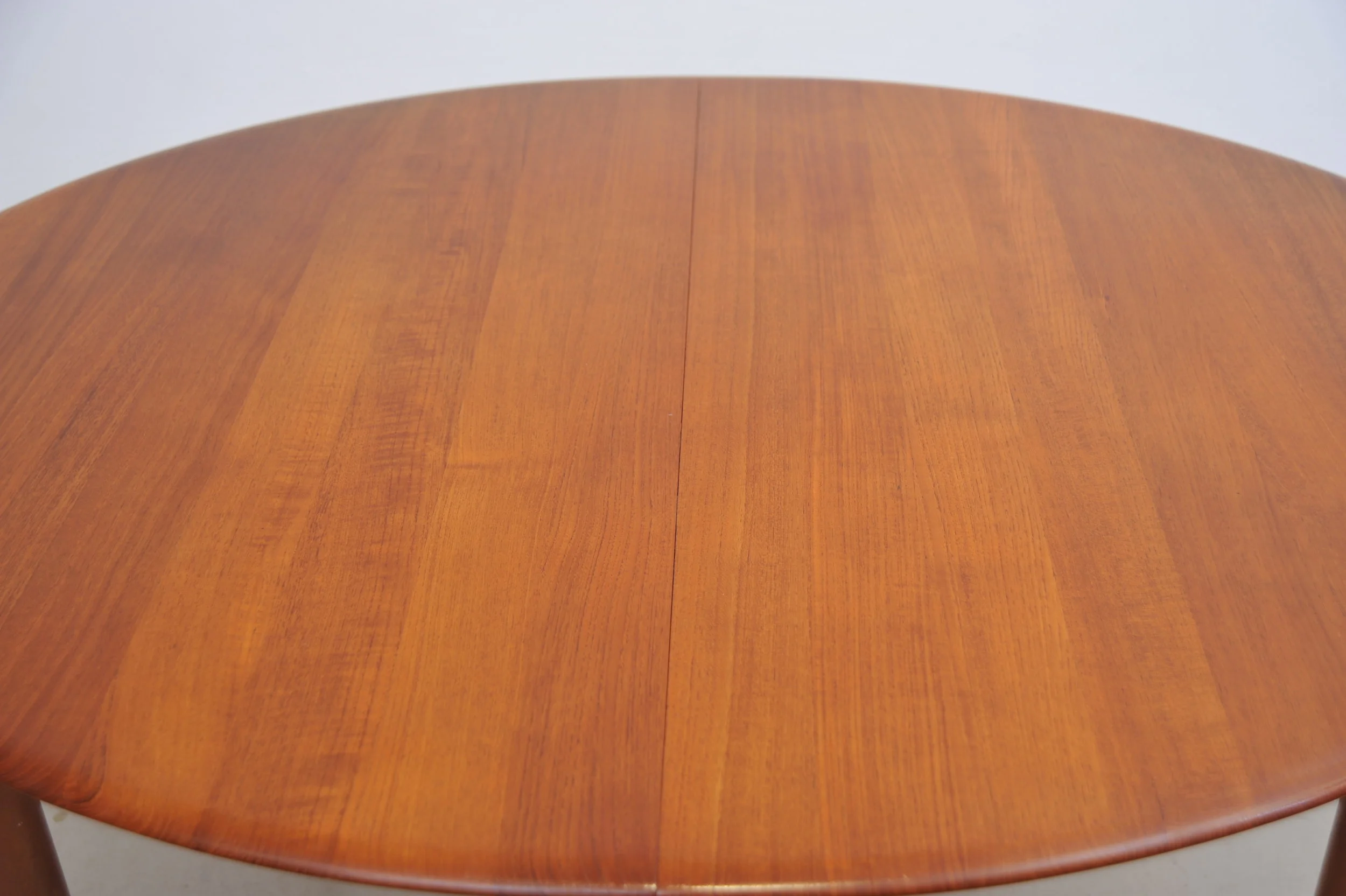 Peter-Hvidt-Orla-Mølgaard-Nilsen-Tisch-Teak-Søborg-Møbler-Modell-311-8.JPG