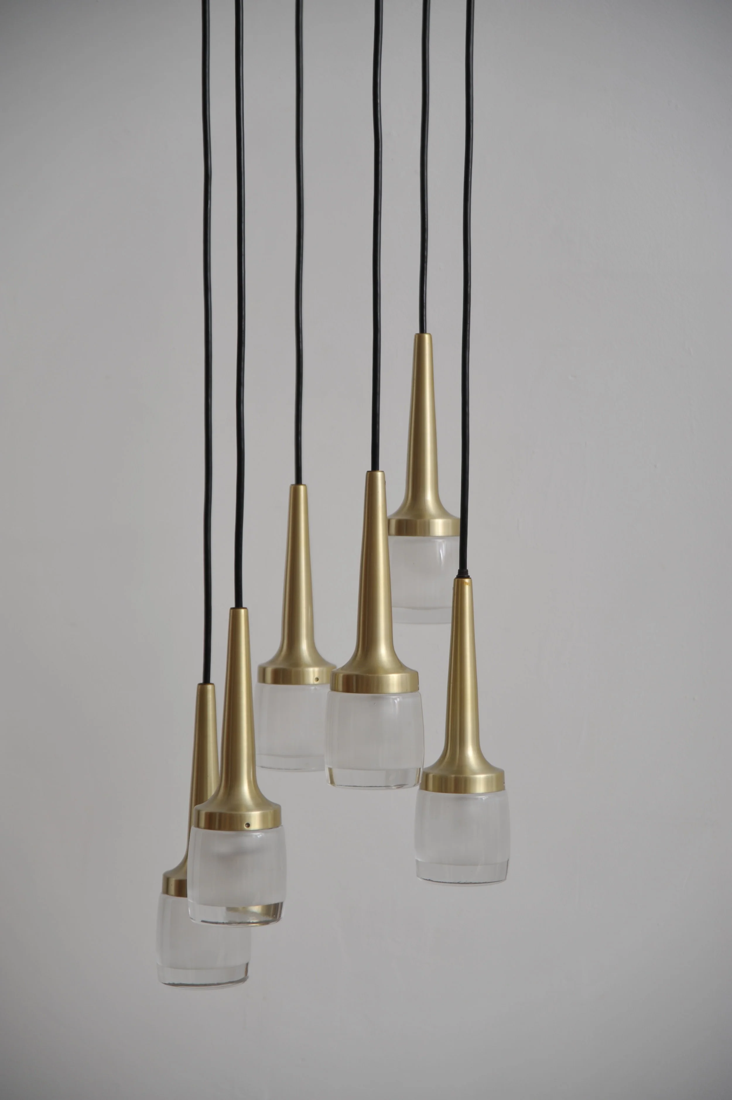 Staff-Leuchten-Kaskade-Deckenlampe-Glas-Gold-3.JPG
