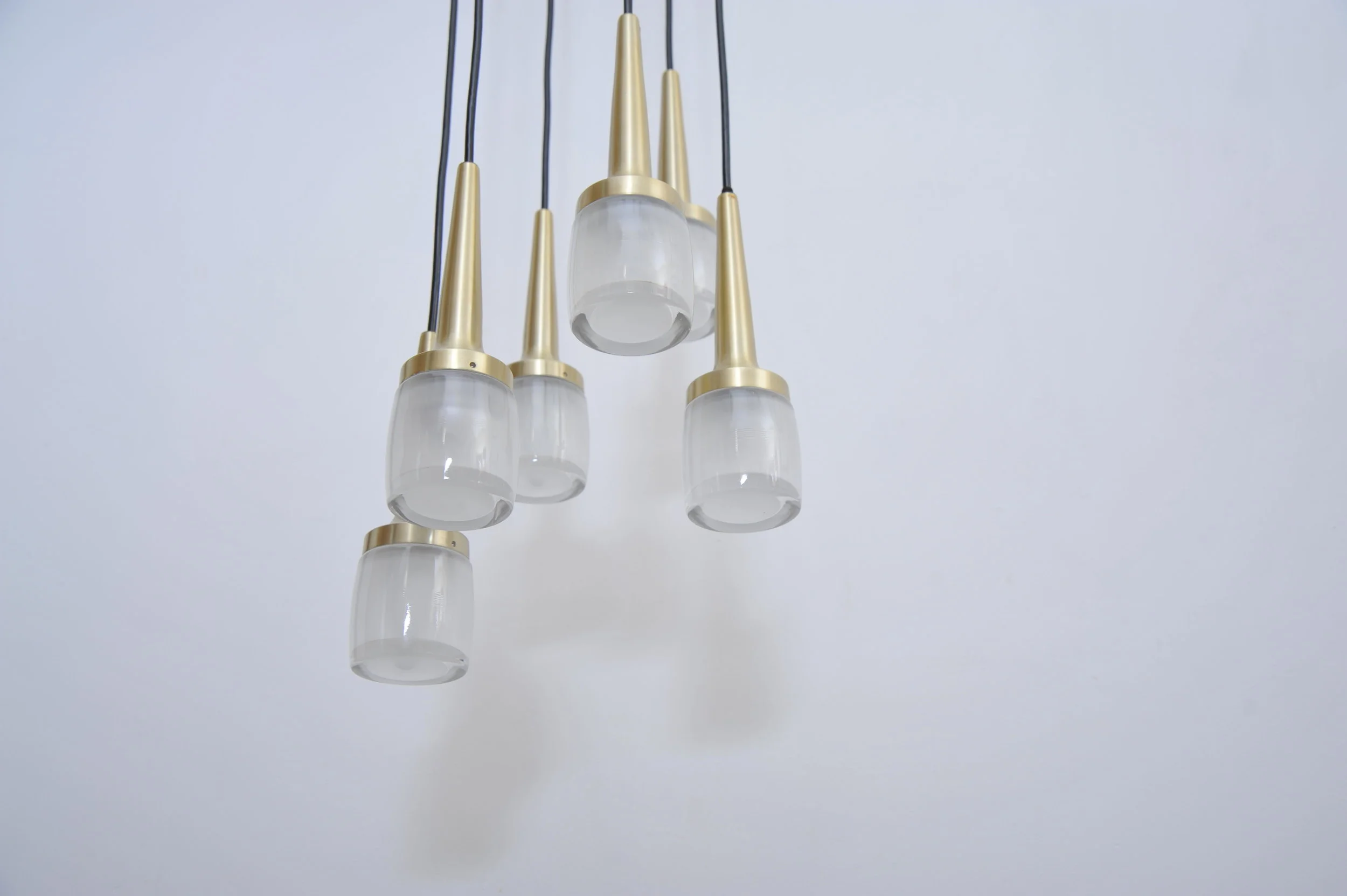 Staff-Leuchten-Kaskade-Deckenlampe-Glas-Gold-11.JPG