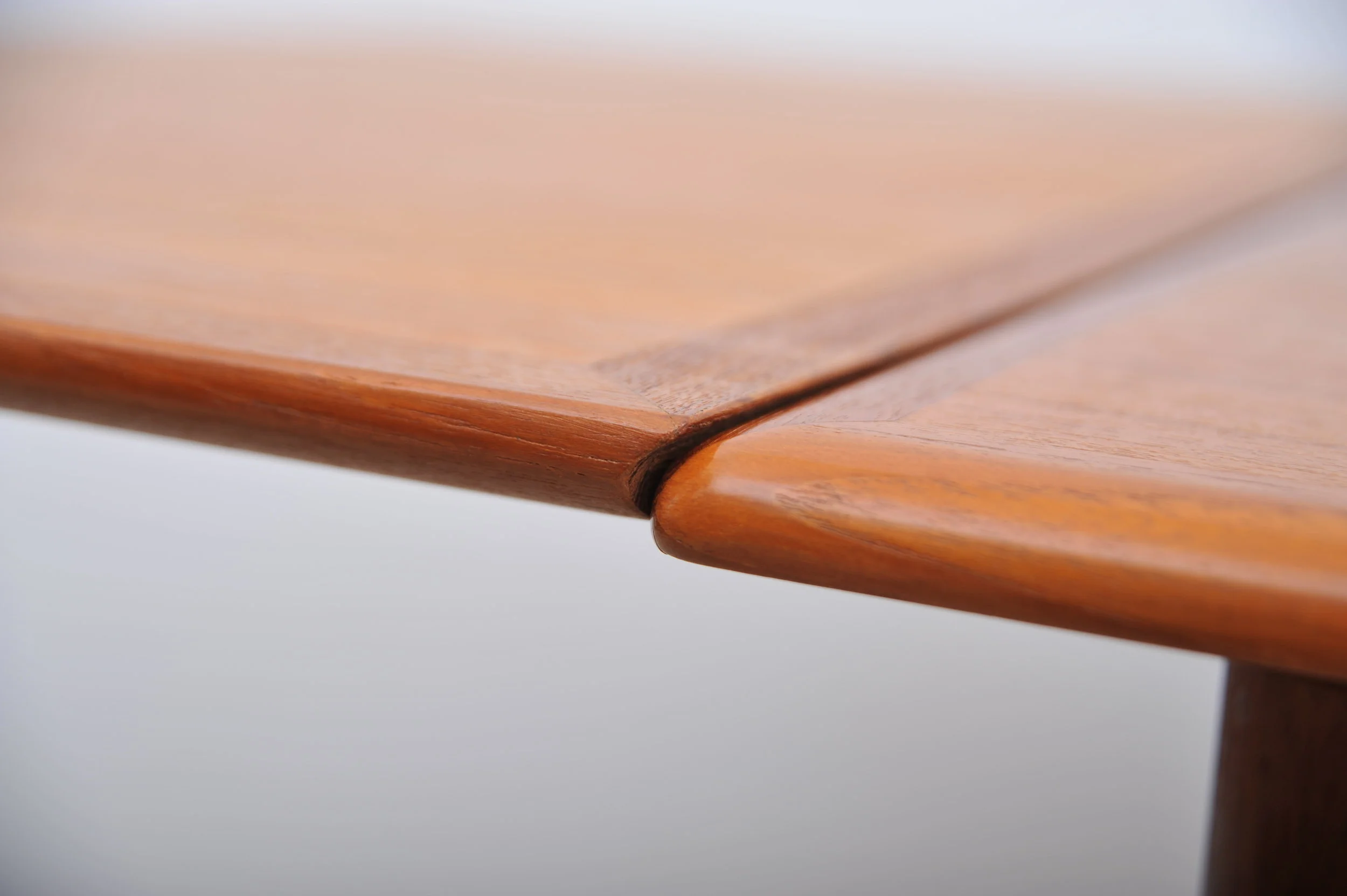 Sigurd-Hansen-Esstisch-Teak-ausziehbar-zwei-platten.JPG