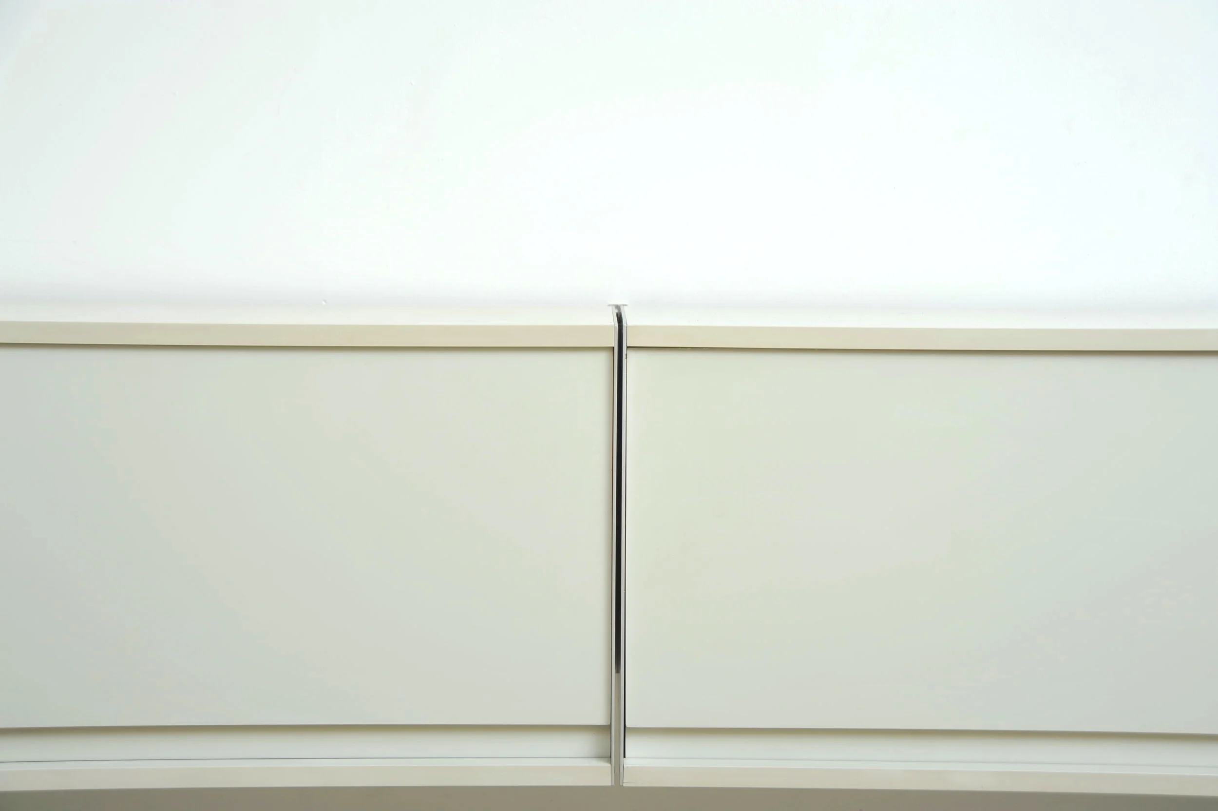 Dieter-Rams-Vitsoe-606-lichtgrau-Regalsystem-shelv-10.JPG