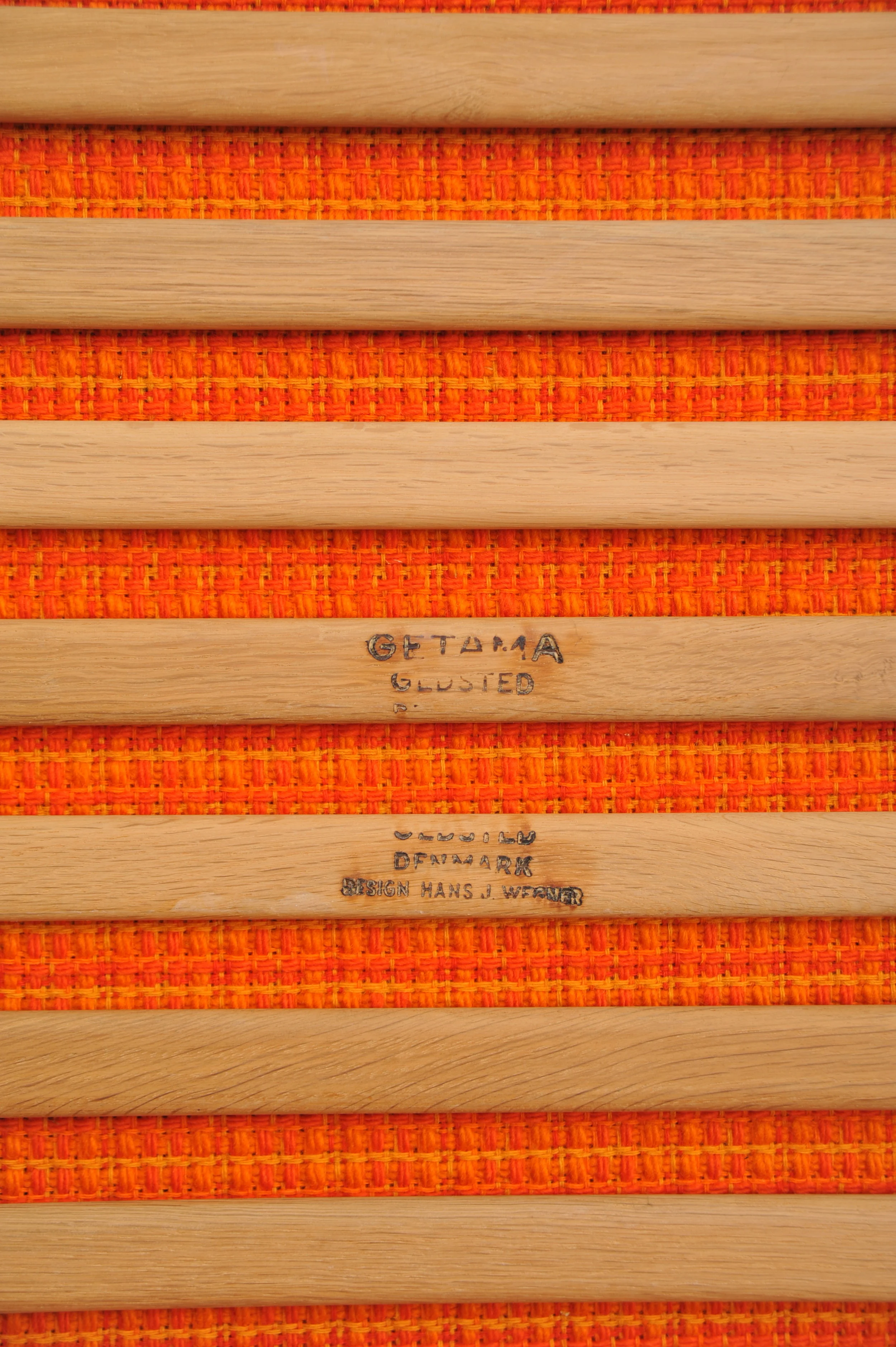 Hans-j.-Wegner-GE290-GE-290-Eiche-Getama-Sessel-Hocker-danishdesign-Brandstempel.JPG