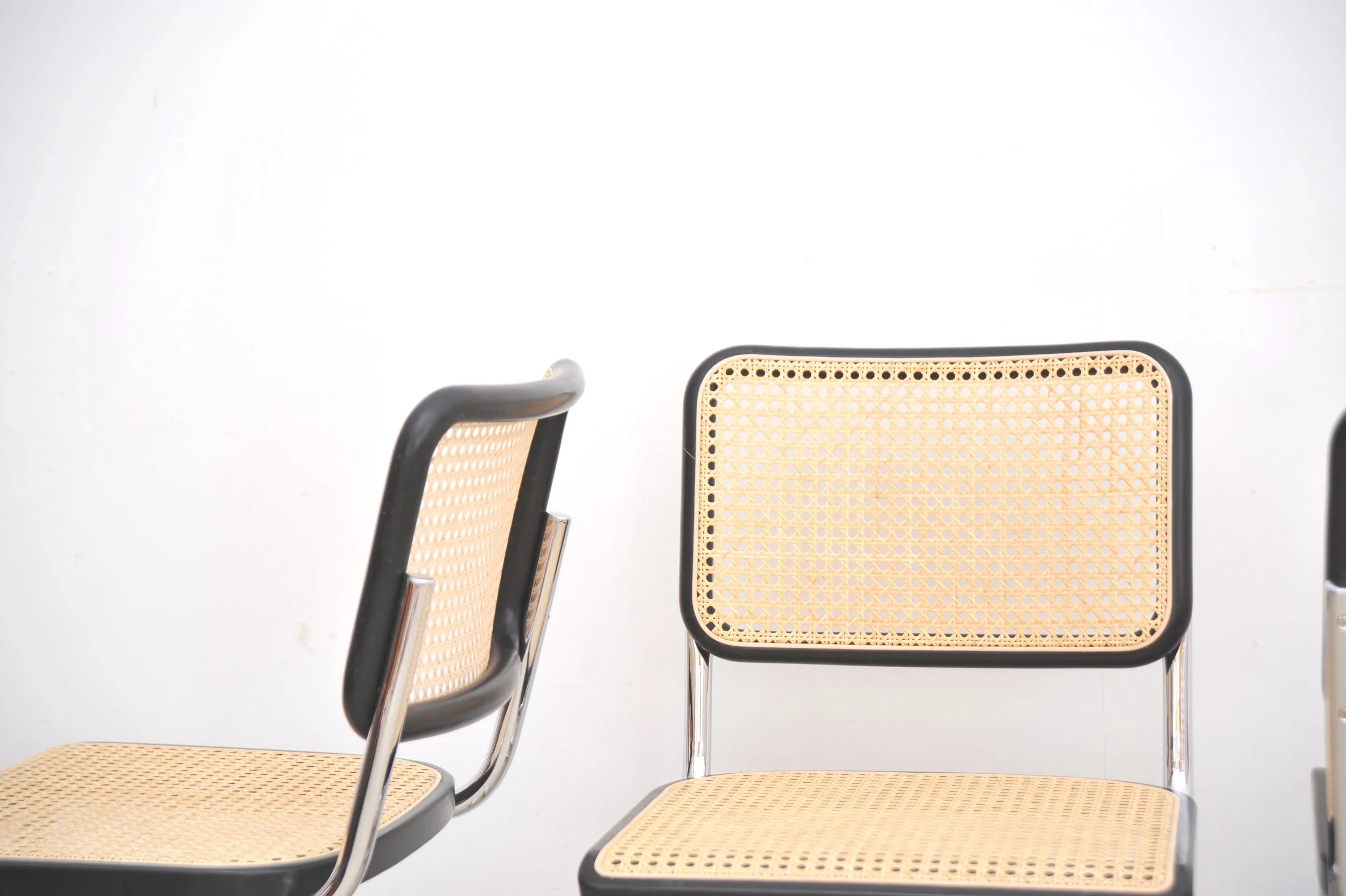 Thonet-S32-Freischwinger-Marcel-Breuer-Mart-Stam-Stahlrohr-Buche-Rohrgeflecht-Seite.JPG